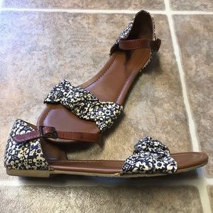 Navy Floral Sandals